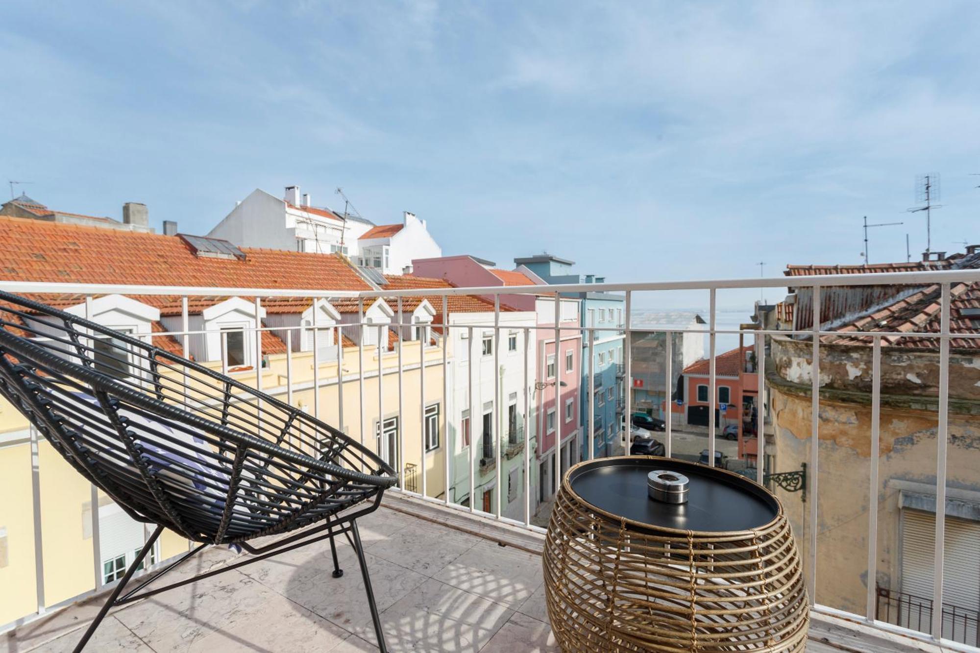 Cortes Apartment In Lisbon Historic Neighborhood מראה חיצוני תמונה